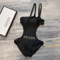 프라다  여자 수영복