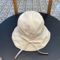 프라다 모자